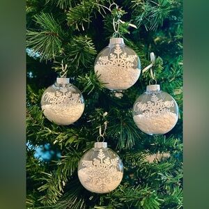 Snow Globe Christmas Ornament